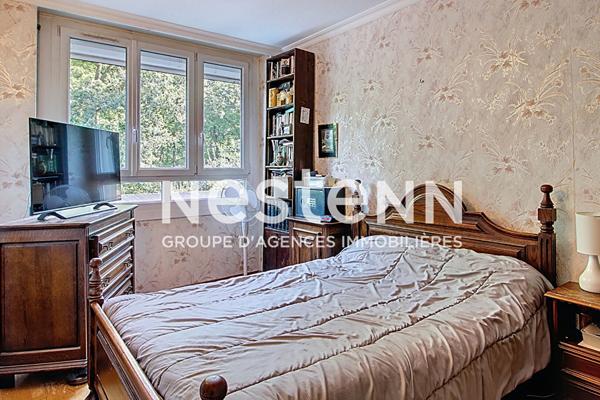 Appartement Bron T4 avec balcon, cave et ascenseur - 2 Chambres - Donnant sur Parc des ESSARTS - 69500 BRON