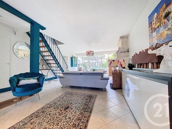 Maison à vendre  7 pièces - 203,97 m2 ROCHEFORT - 17