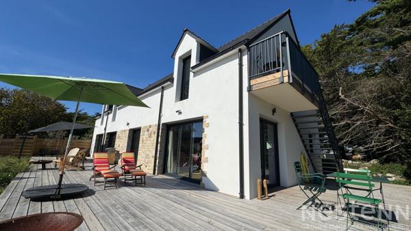 SAINT-PIERRE-QUIBERON - Vente maison contemporaine de plus de 200 m² à deux pas des plages