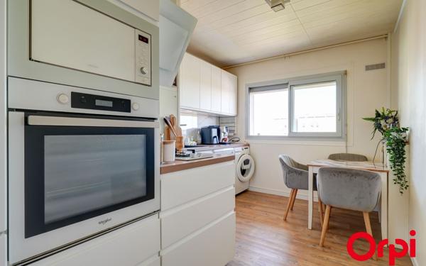 Appartement à vendre    3 pièces • 66,71 m2 Vénissieux