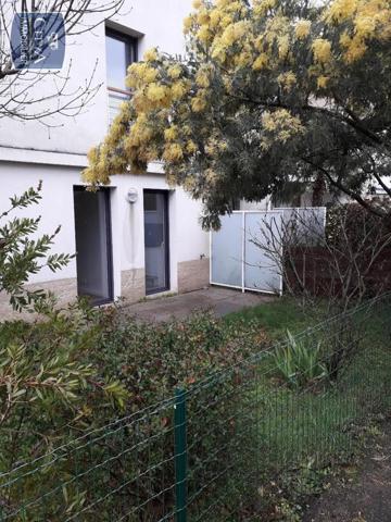 Appartement à louer 2 pièces 50.1m²