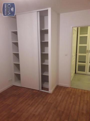 Appartement à louer 2 pièces 50.1m²