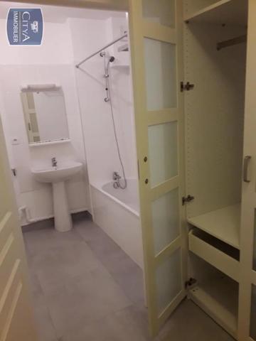 Appartement à louer 2 pièces 50.1m²