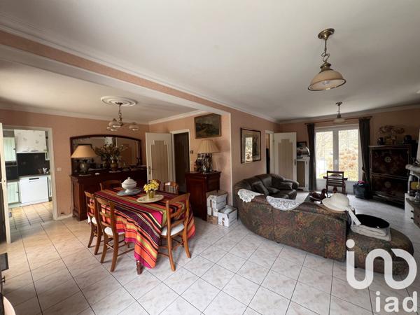 Maison 6 pièces de 120 m² à Savigny-le-Temple (77176)