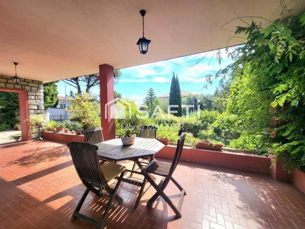 CAVALAIRE-SUR-MER – VILLA 167 m²  5 chambres avec studio et T2 indépendants – TERRAIN 900 m² PISCINABLE - QUARTIER RESIDENTIEL AU CALME