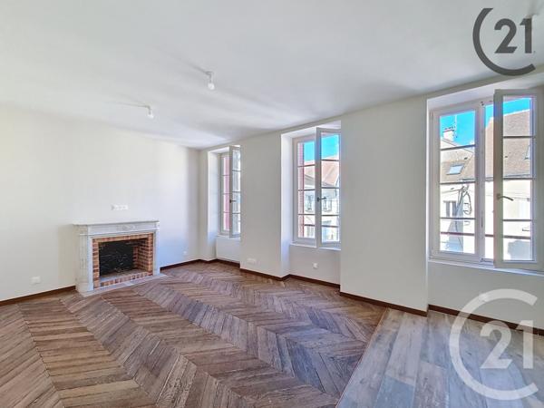 Immeuble à vendre  147 m2 BRIE COMTE ROBERT - 77