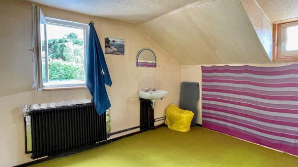 Maison
                                                                                                                                                                                                                                                                                                                        7 pièce(s)                                                                                                                                                                                                          5 chambre(s)                                                                                                                                                                                                          139  m²