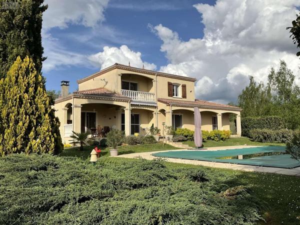 Maison à vendre à Gourdon dans le Lot (46300), ref : 46041/410