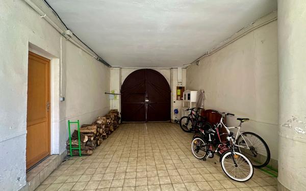 Maison à vendre    7 pièces •  Damville