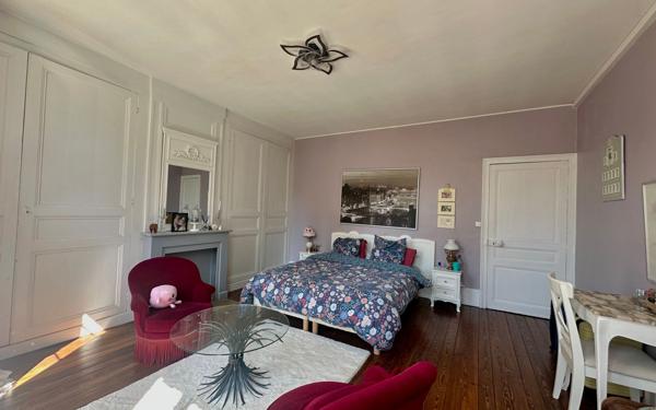 Maison à vendre    7 pièces •  Damville