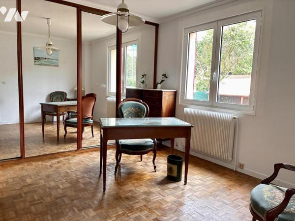 Maison traditionnelle sur sous-sol total