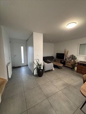 Pavillon à louer à Attignat dans l'Ain (01340), ref : 01013-1004953