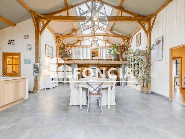 À vendre Maison 7 pièces 443 m² - La Garnache 85710