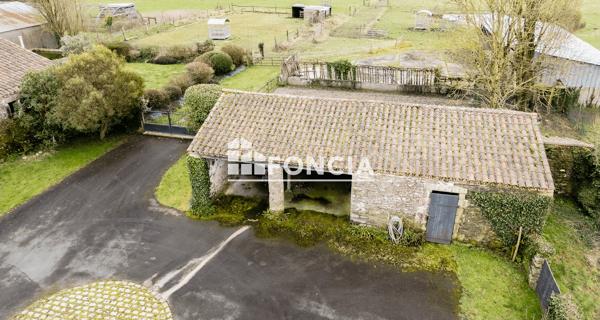 À vendre Maison 7 pièces 443 m² - La Garnache 85710