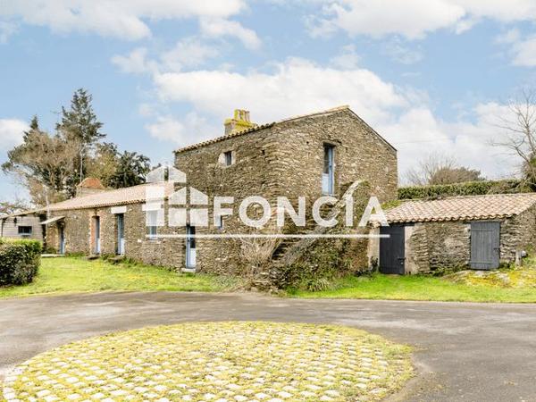 À vendre Maison 7 pièces 443 m² - La Garnache 85710