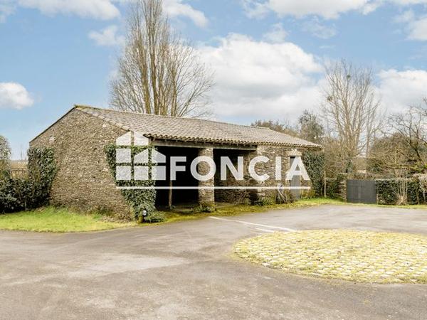 À vendre Maison 7 pièces 443 m² - La Garnache 85710