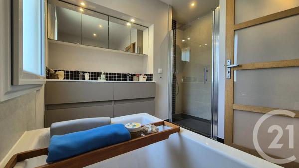 Maison à vendre  8 pièces - 207,43 m 2   COURDIMANCHE  - 95