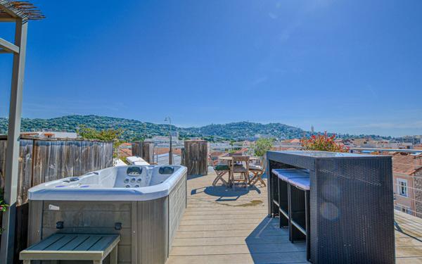 Appartement à vendre    3 pièces •  Cannes