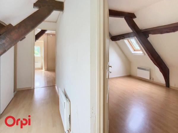 Maison à vendre    3 pièces •  Villefranche-d'Allier