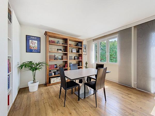 Appartement 4 pièces de 91.93 m² - Saint-Germain-en-Laye