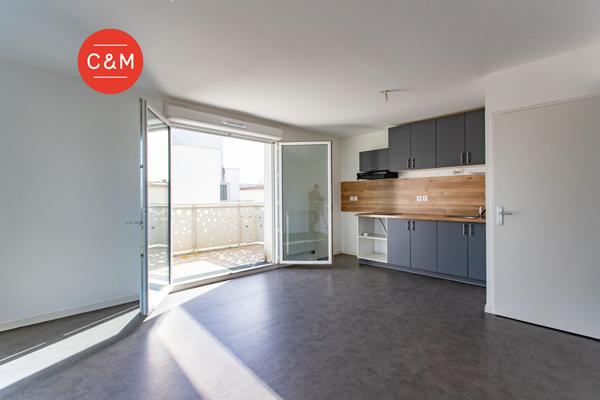 44400 REZE REZE LA CARREE - Appartement 2 pièces 45 m²