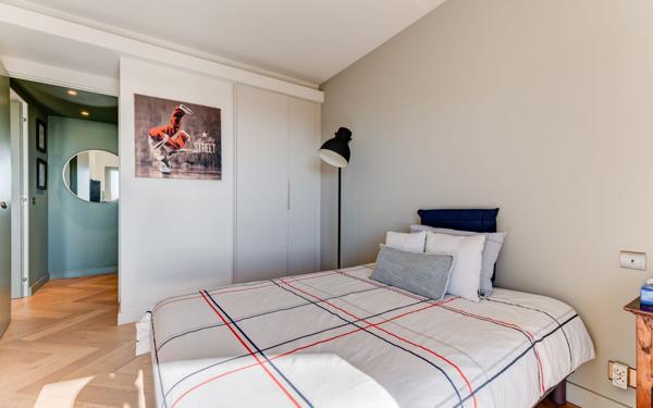 Appartement à vendre    5 pièces • 137 m2 Nice