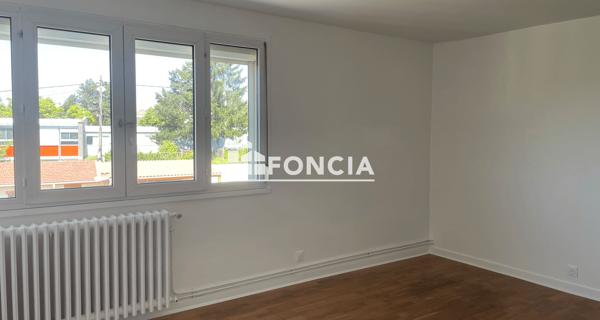 Location Appartement 2 pièces 46.42 m² - Sainte-geneviève-des-bois 91700