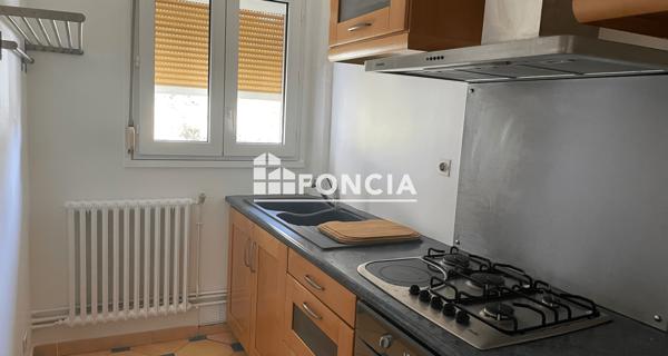 Location Appartement 2 pièces 46.42 m² - Sainte-geneviève-des-bois 91700