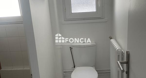 Location Appartement 2 pièces 46.42 m² - Sainte-geneviève-des-bois 91700