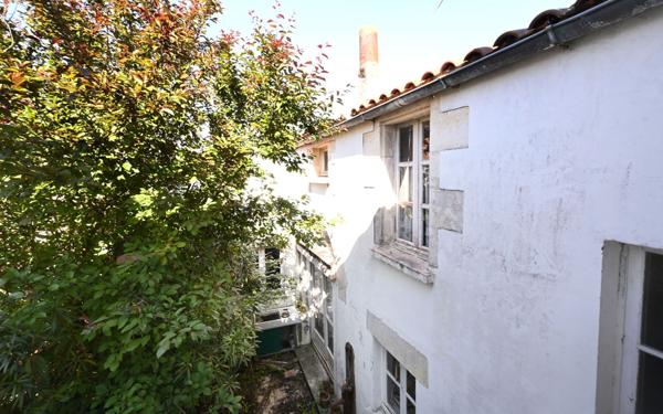 Maison à vendre    6 pièces •  Ars-en-Ré