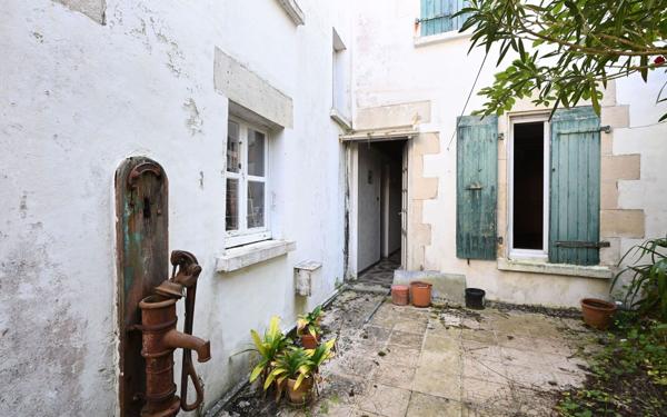Maison à vendre    6 pièces •  Ars-en-Ré