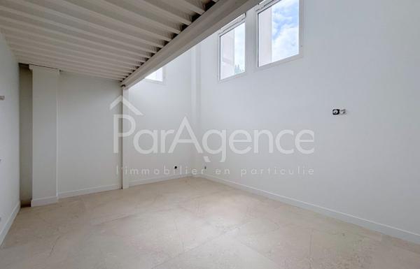 Appartement d'exception type loft avec jardin privatif Roy