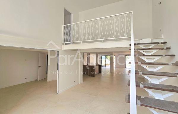 Appartement d'exception type loft avec jardin privatif Roy