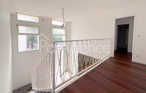 Appartement d'exception type loft avec jardin privatif Roy