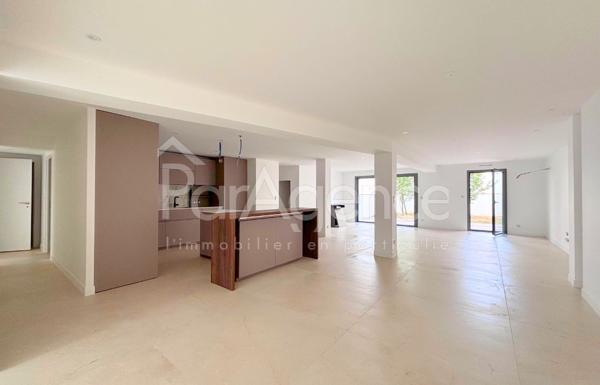 Appartement d'exception type loft avec jardin privatif Roy