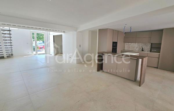 Appartement d'exception type loft avec jardin privatif Roy