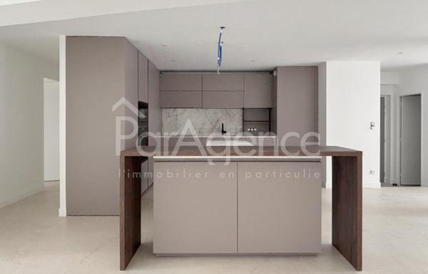 Appartement d'exception type loft avec jardin privatif Roy