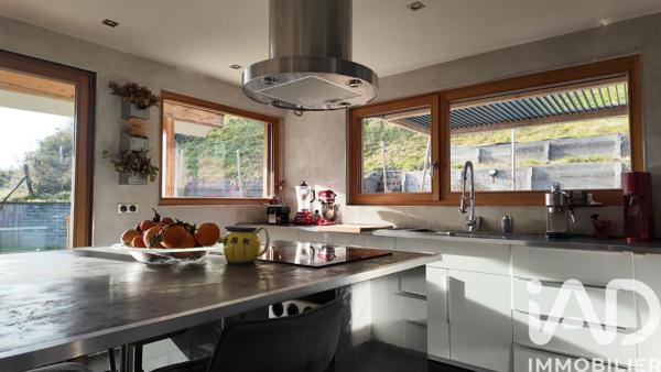 Maison à vendre 4 pièces 123 m² Saint-Jeoire-Prieuré