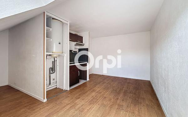 Appartement à louer    1 pièce •  Longjumeau