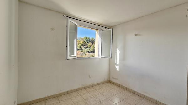 Montferrat (83131) Appartement T4 récent