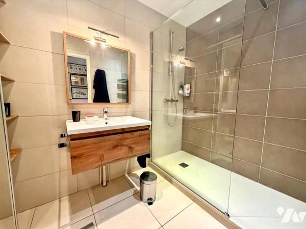BEL APPARTEMENT T6 - NANTES St-Donatien