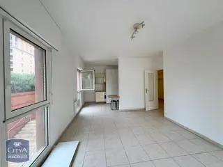 Appartement à louer 2 pièces 47.38m² Aix-en-Provence (13100)