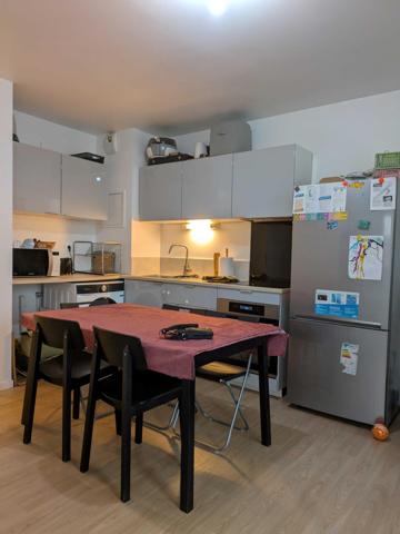 Dernier étage avec une grande terrasse