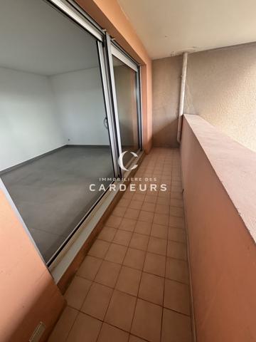 Appartement
                                                                                                                                                                                                                                                                                                                        2 pièce(s)                                                                                                                                                                                                          1 chambre(s)                                                                                                                                                                                                          72  m²