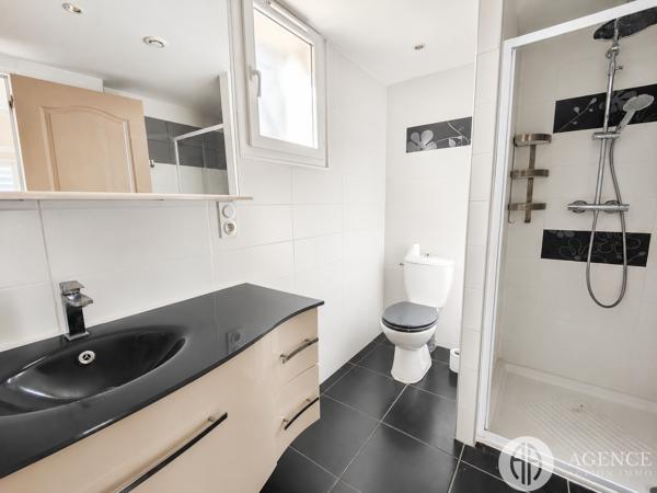 PROPRIÉTÉ RARE – 2 LOGEMENTS INDÉPENDANTS – VILLA 120 M² + HABITATION 42 M² – TERRAIN 1 767 M²**