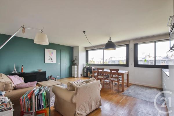 Appartement F4 à vendre  4 pièces - 94,49 m 2   PARIS  - 75014