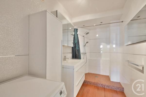 Appartement F4 à vendre  4 pièces - 94,49 m 2   PARIS  - 75014