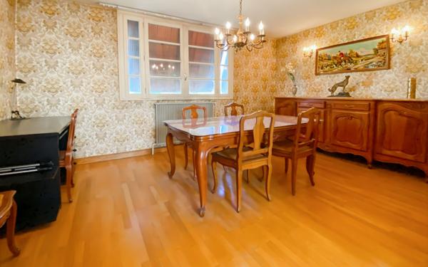 Maison à vendre    5 pièces •  Agen