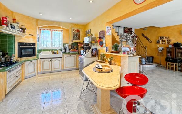 Maison à vendre    5 pièces •  Bollène