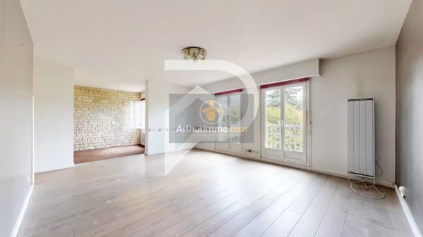 Vente                                                      Appartement
                        
                     4 pièces                      86 m2                     à Le Port-Marly